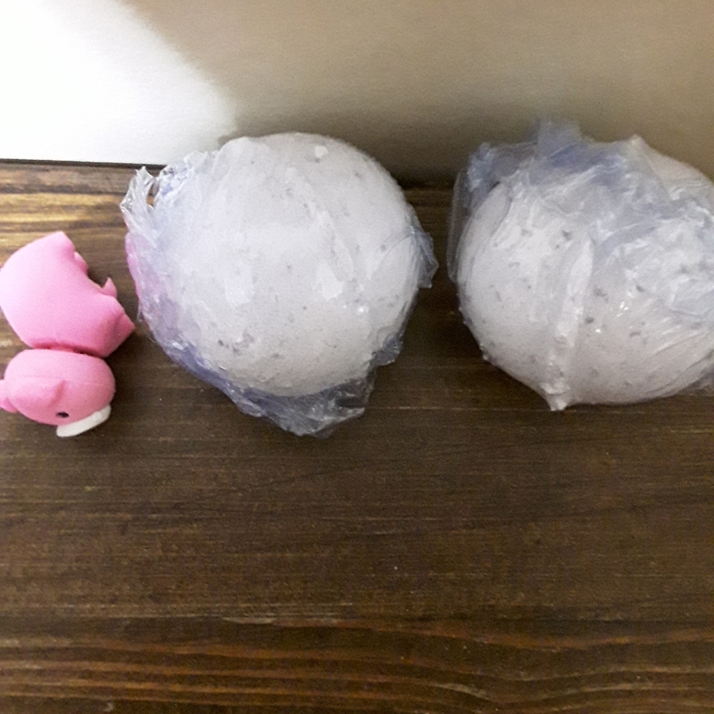 Kids bath bombs